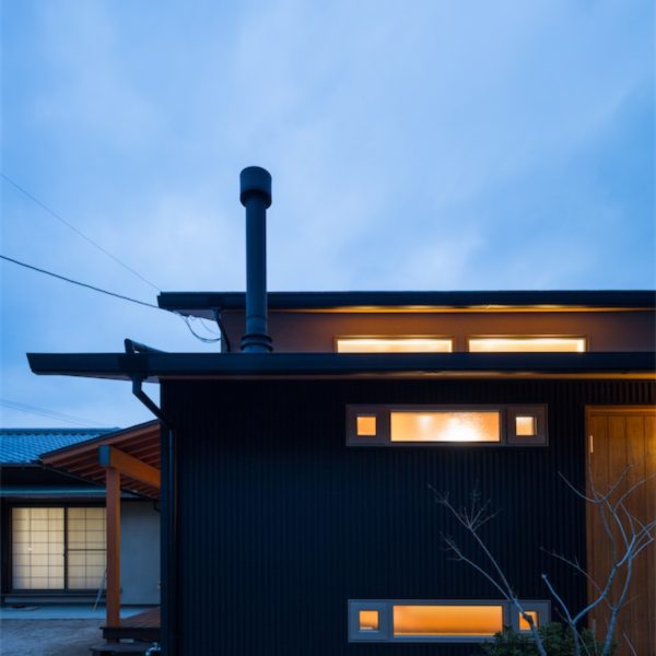 廿日市に建つ超高性能な暖かな注文住宅