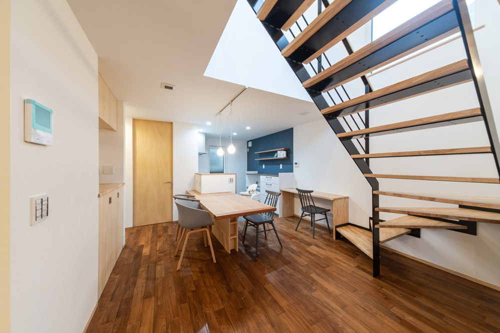 廿日市に建つ子育て家族パッシブデザイン注文住宅