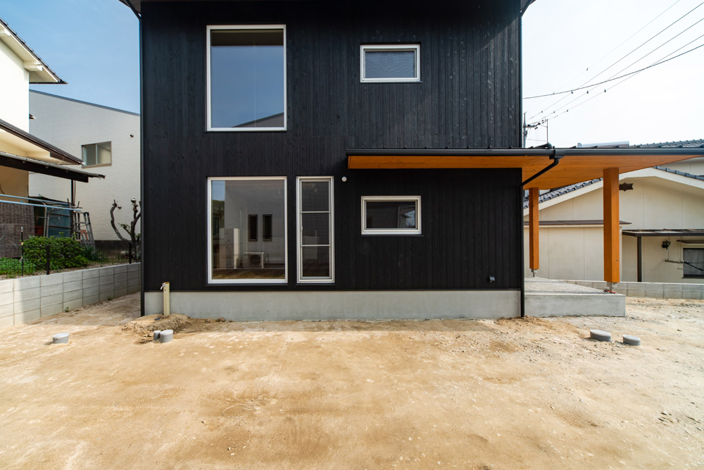 広島市安佐南区に建つ　優しい高性能注文住宅