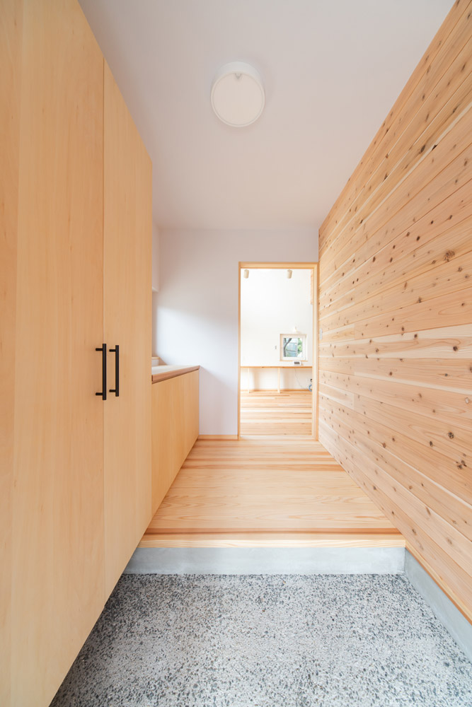 広島市安佐南区に建つ　優しい高性能注文住宅