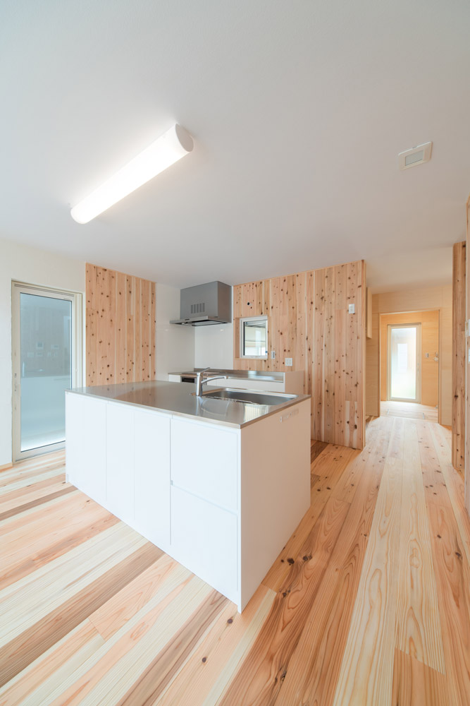 広島市安佐南区に建つ　優しい高性能注文住宅