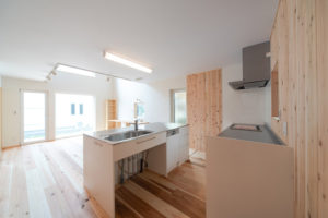 広島市安佐南区に建つ　優しい高性能注文住宅