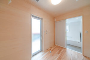 広島市安佐南区に建つ　優しい高性能注文住宅