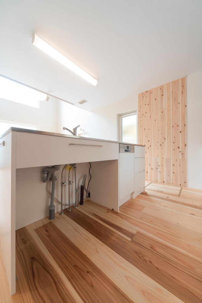 広島市安佐南区に建つ　優しい高性能注文住宅　造作キッチン