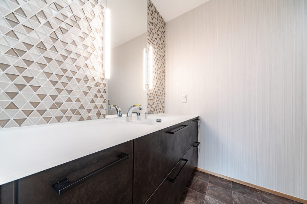 広島で最上級の快適性　こころパッシブハウス　おしゃれな洗面台