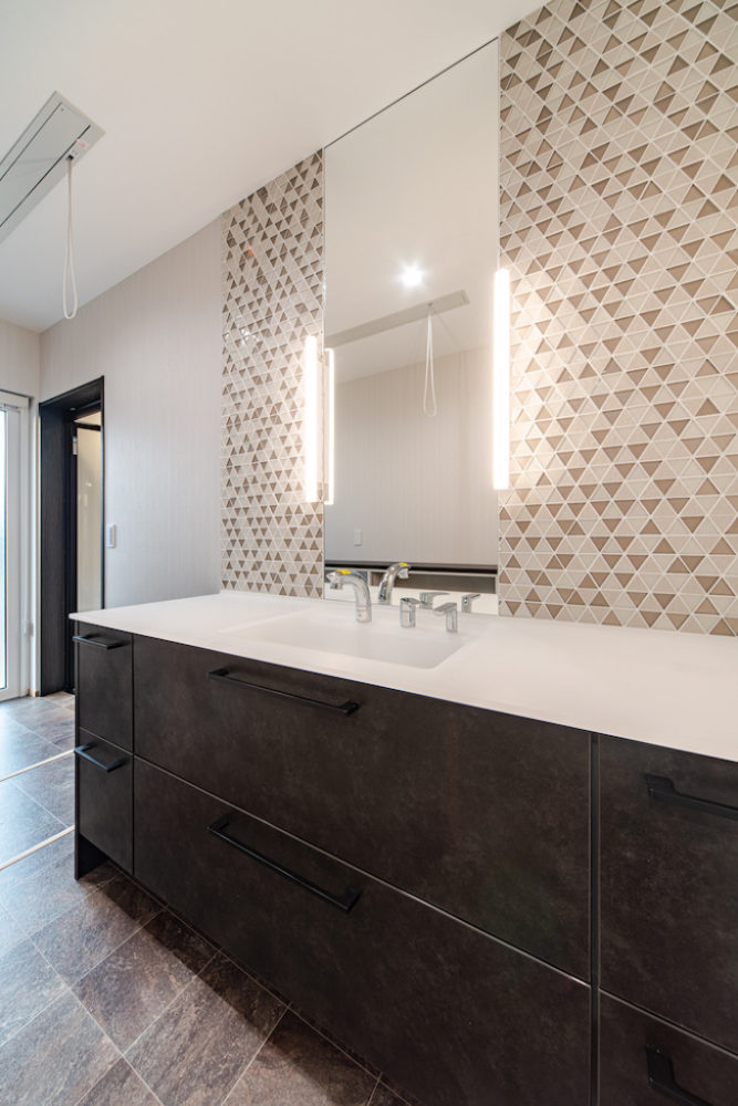 広島で最上級の快適性　こころパッシブハウス　おしゃれな洗面